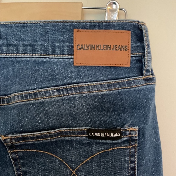 Calvin Klein Jeans Exposed Button High Rise Skinny Jean Sz 12/31 Blue Repreve - Picture 5 of 13